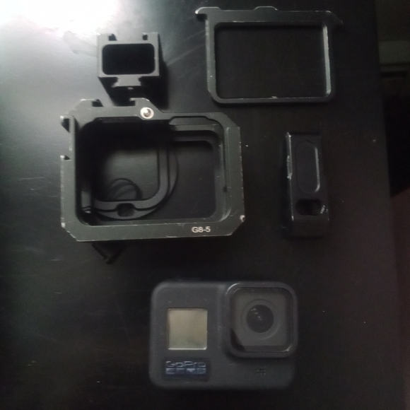 GOPRO HERO 8 black w/ ULANZI aluminum frame